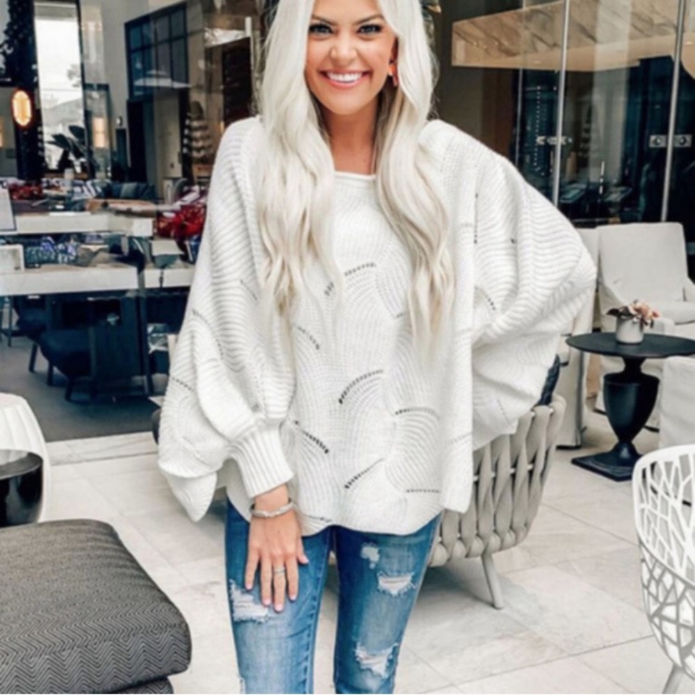 ‼️ 1 LEFT‼️ ash purple oversized sweater - Picture 2 of 7